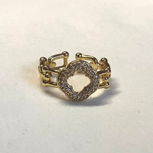 Linked clover adjustable ring