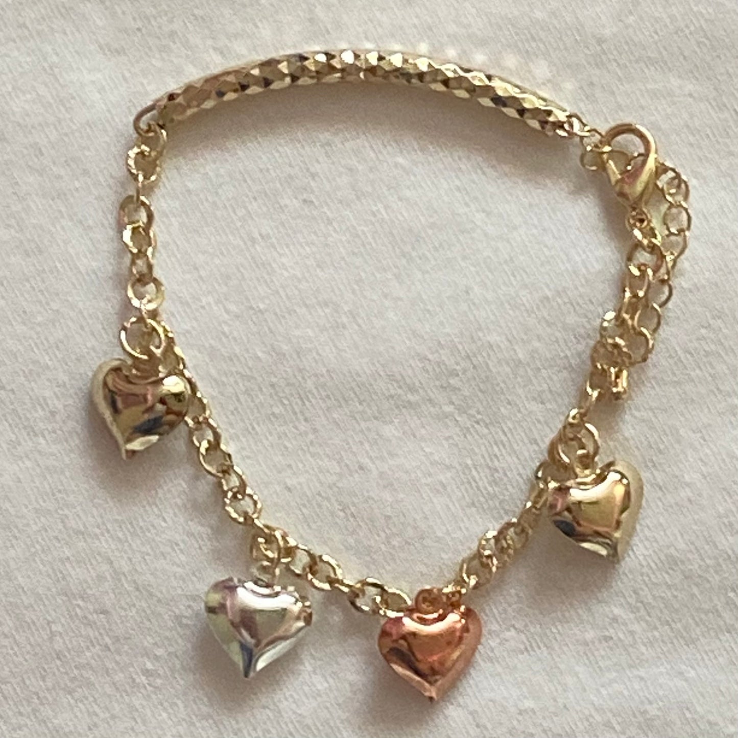 Heart charm bracelet v1