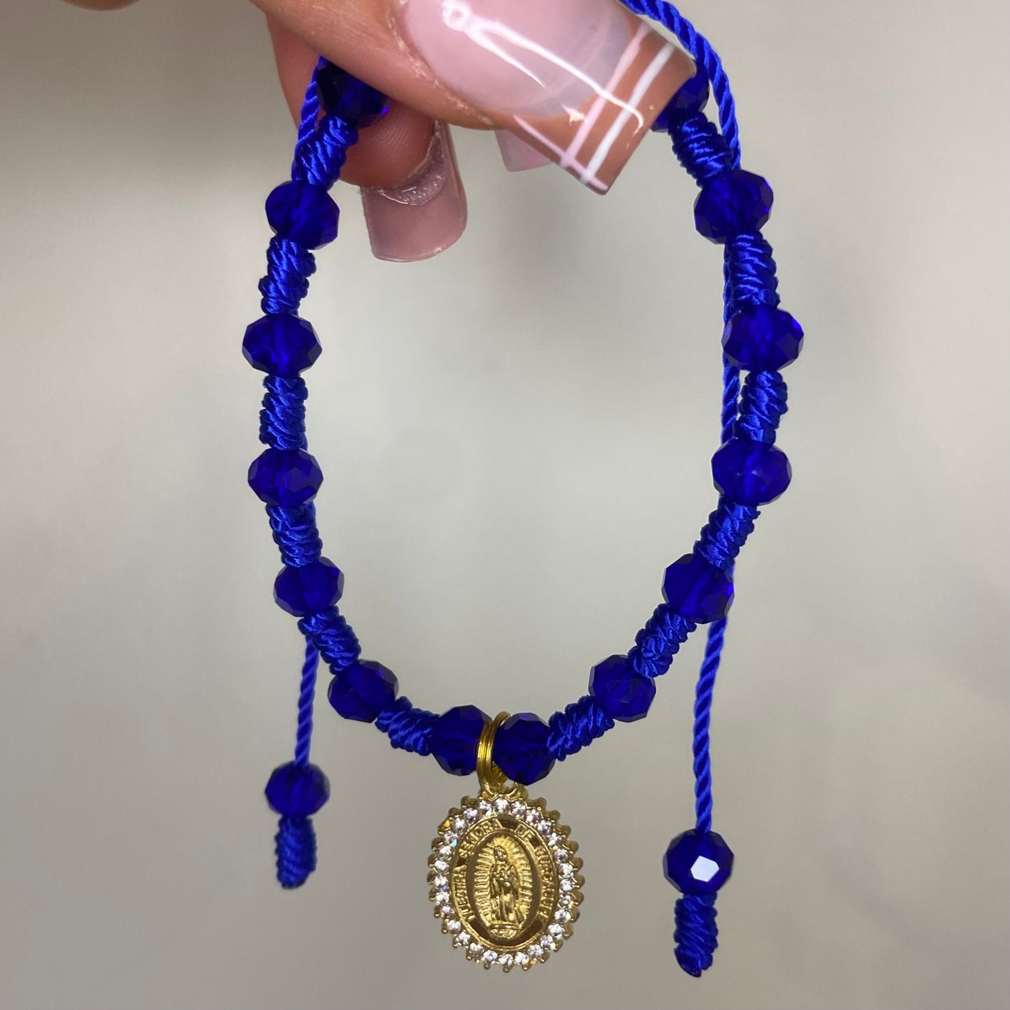 Knotted Virgen