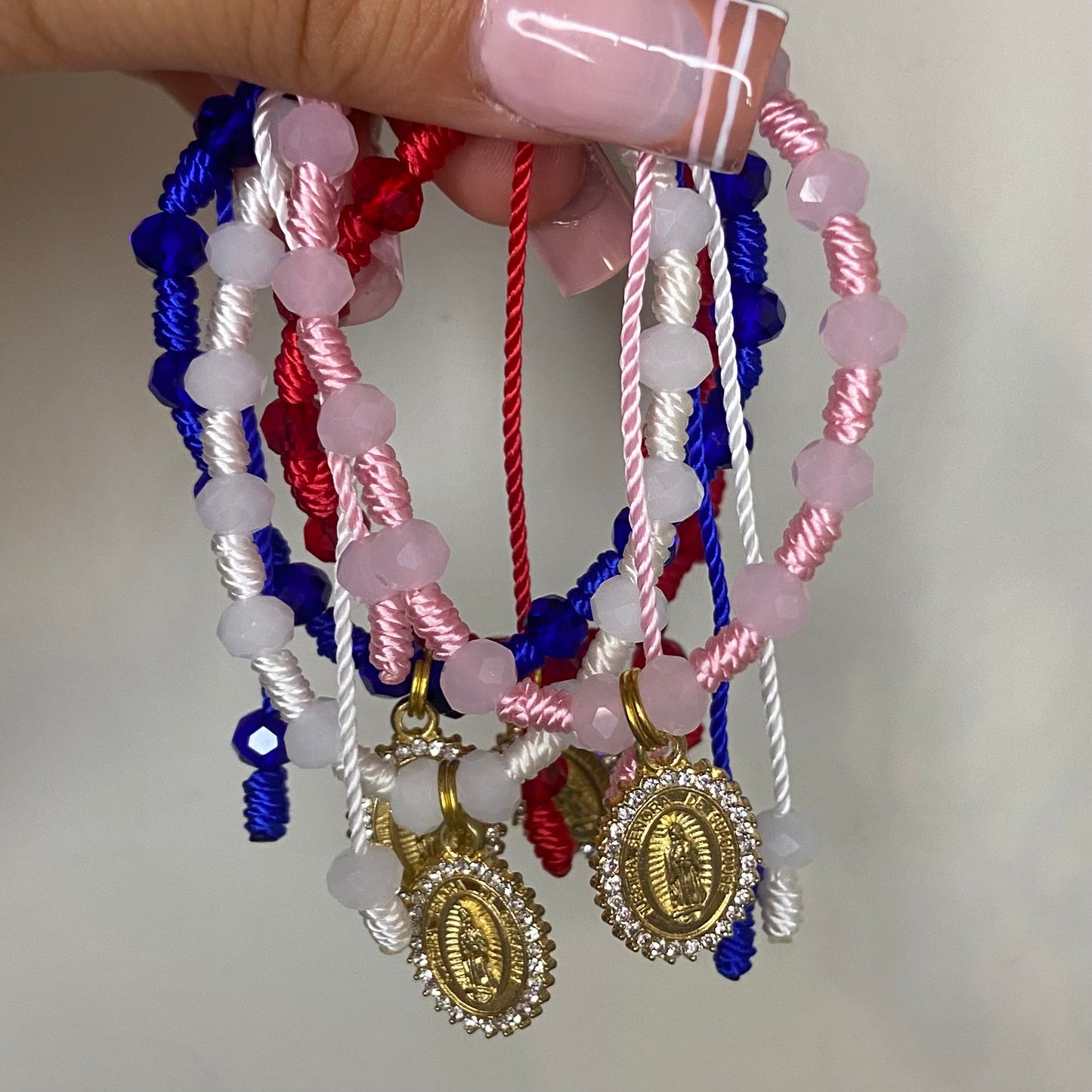 Knotted Virgen